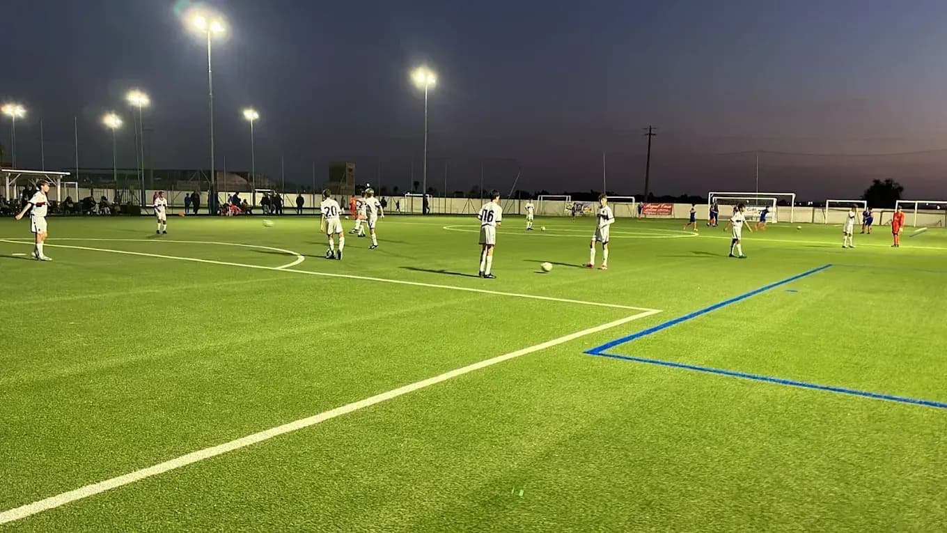 Ragazzi in allenamento al Campus Champions Park